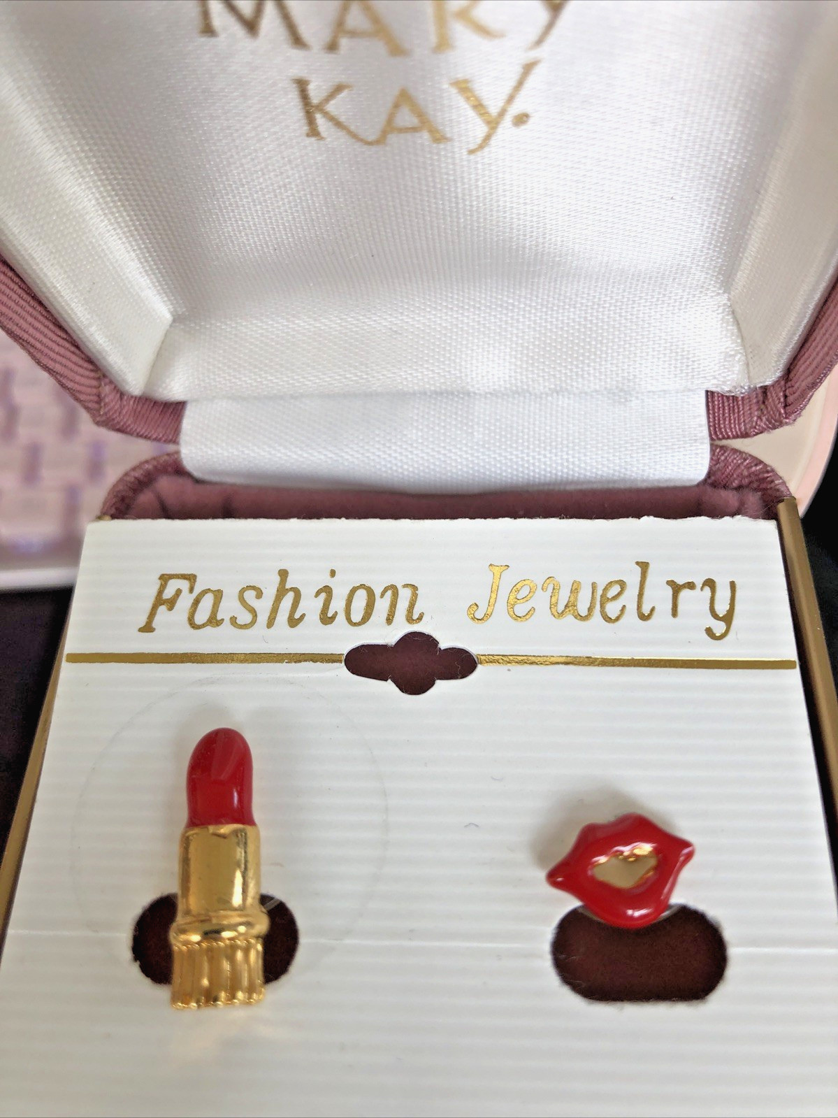 Mary Kay Exclusive Earring set Red LIPSTICK & LIP SHAPED STUD Pink box VINTAGE