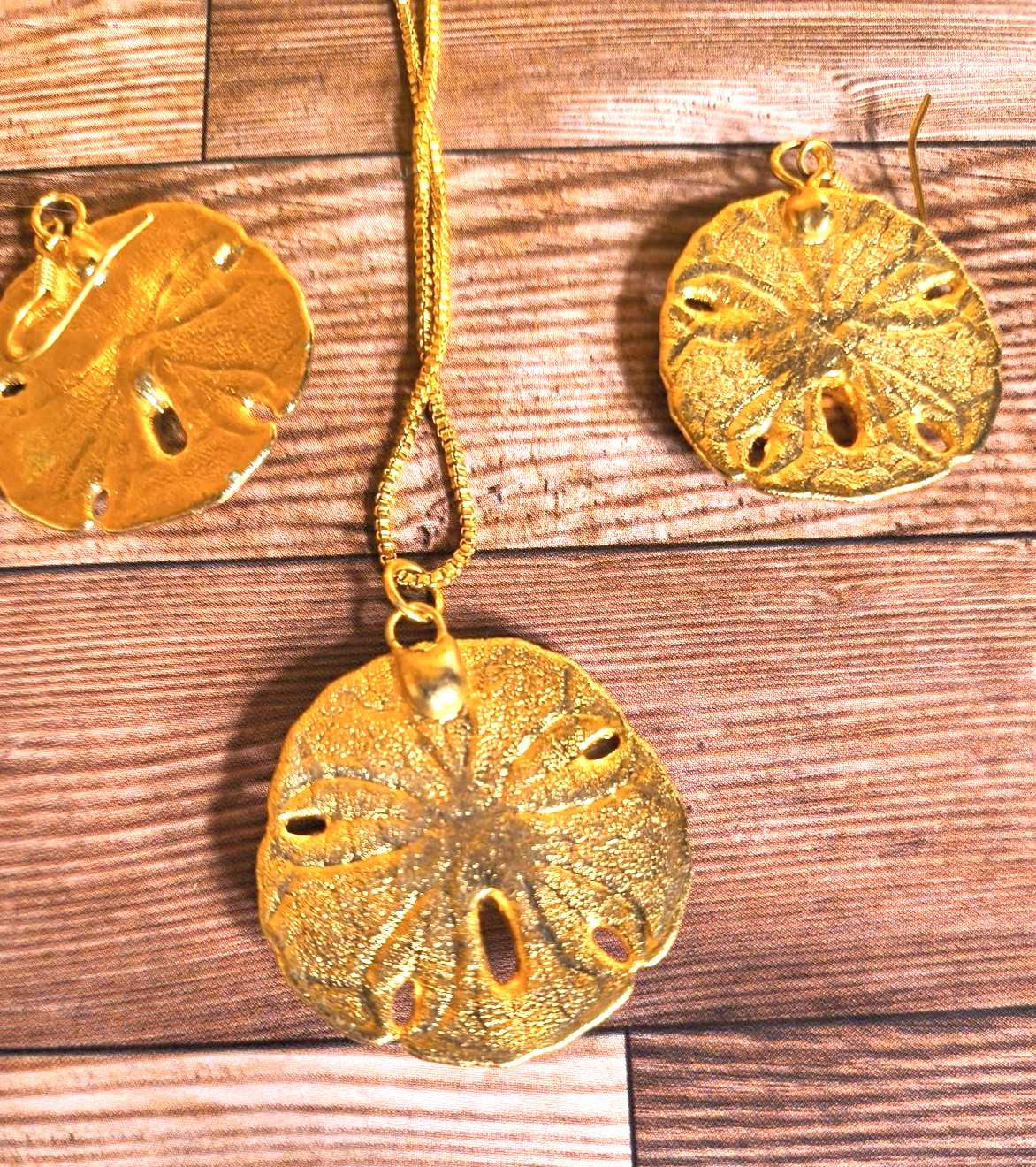 Sand Dollar Pendant Necklace Earrings Set Gold Tone Beach Sea Life Boho Jewelry