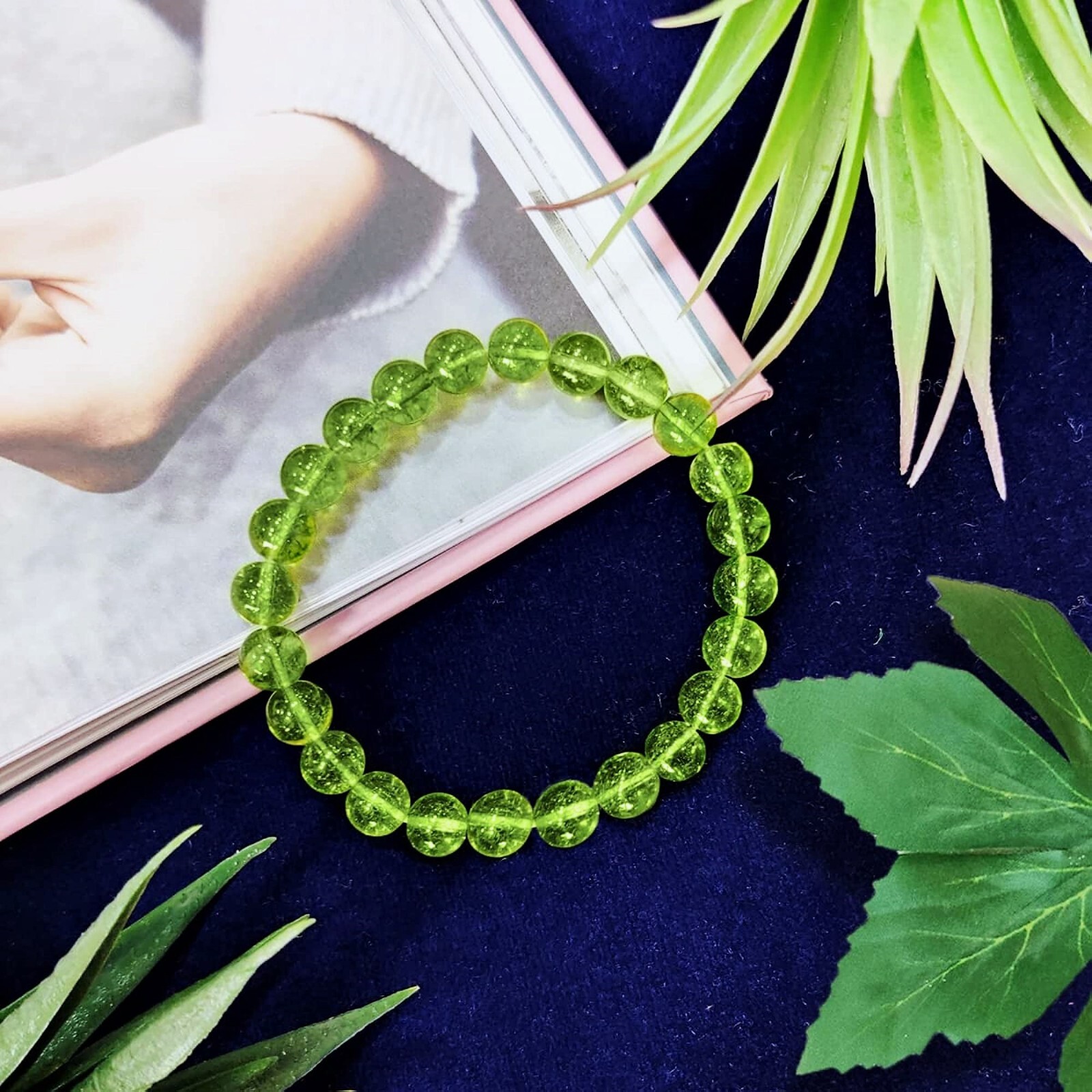 Natural Peridot Stone Beaded Bracelet Green Crystal Yoga Stretch Bracelet