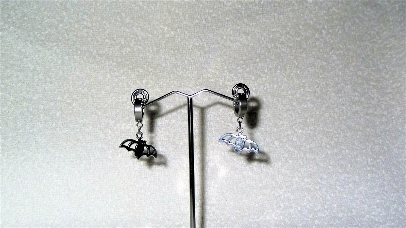 New Flying Bat Charm Hoops Dangle Drop Earrings Jewelry Scary Cute Animal