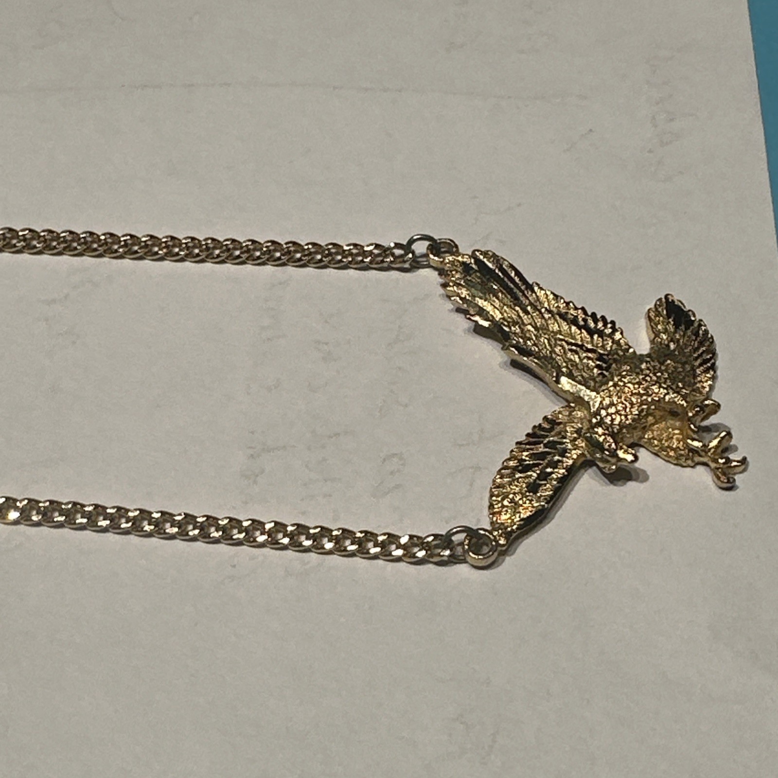 Eagle On Chain Gold Color Not Sure Of Metal 19 In Chain