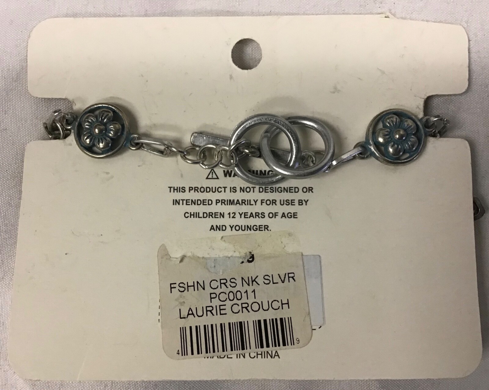 Fashion Leader Lead Compliant Silver Toned Bracelet with Cross Pendants – NEW