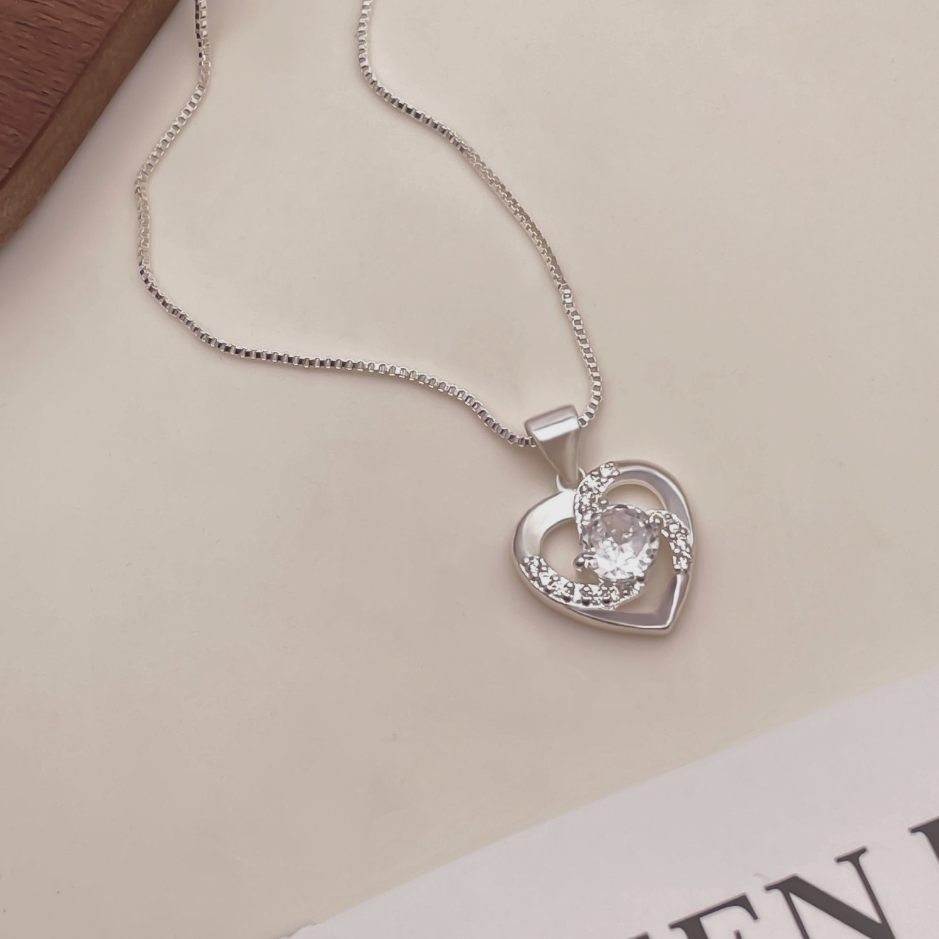 Sparkling CZ Center Vortex Surrounding Heart Charm Classic Box Chain Necklace