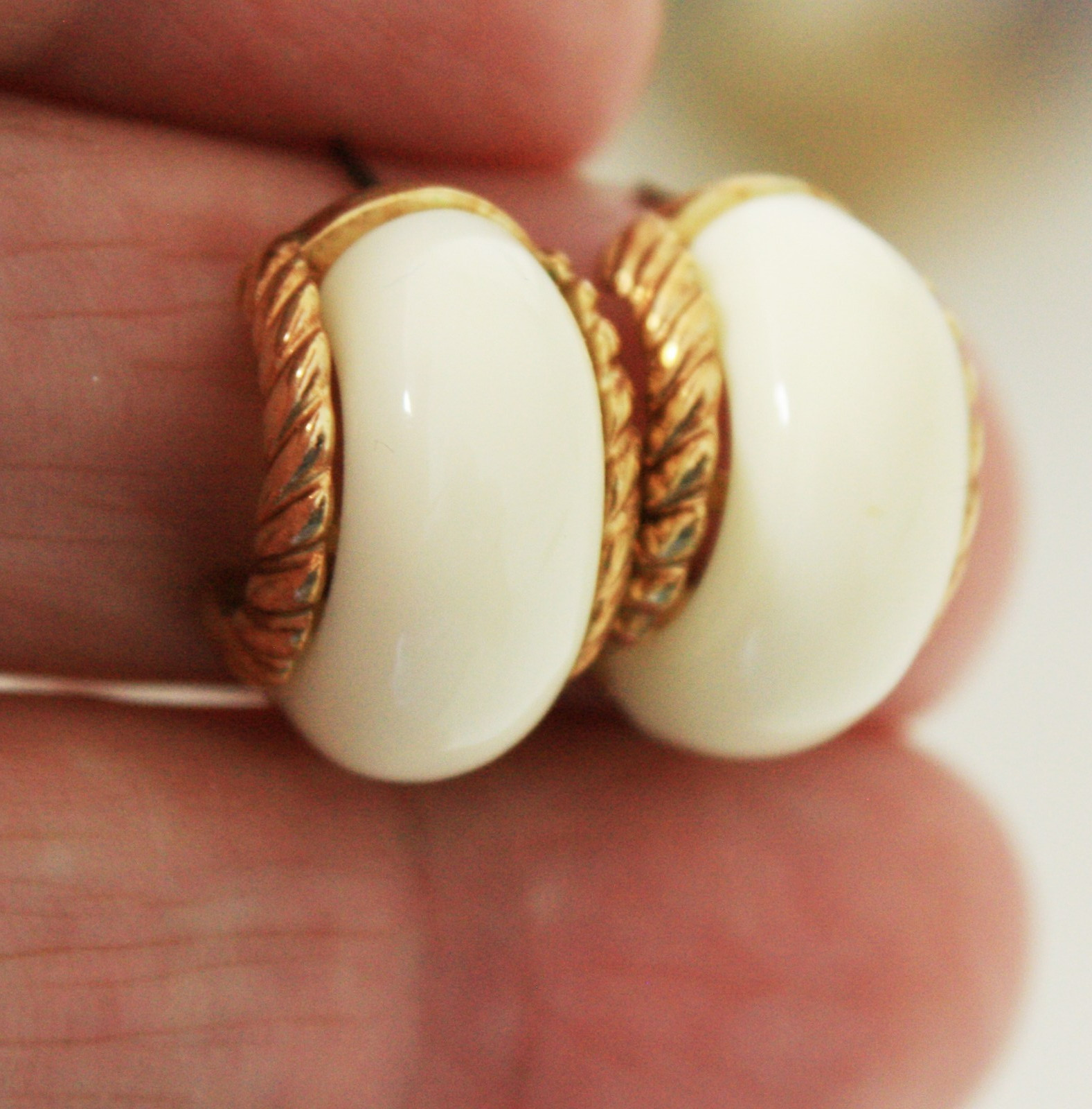 KJL Kenneth J. Lane 12 Color Interchangeable Hoop Earrings Gold & Silver Jackets