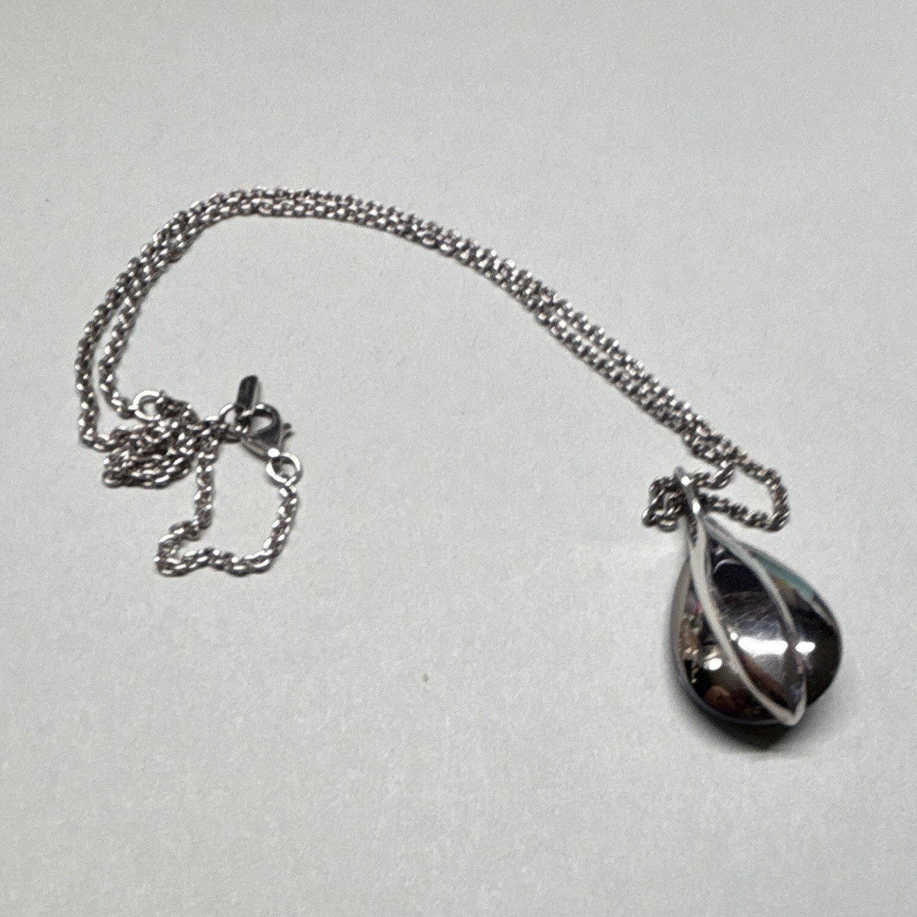 Baccarat Silver Box Chain Necklace Blue Teardrop Charm Pendant Lobster Clasp.