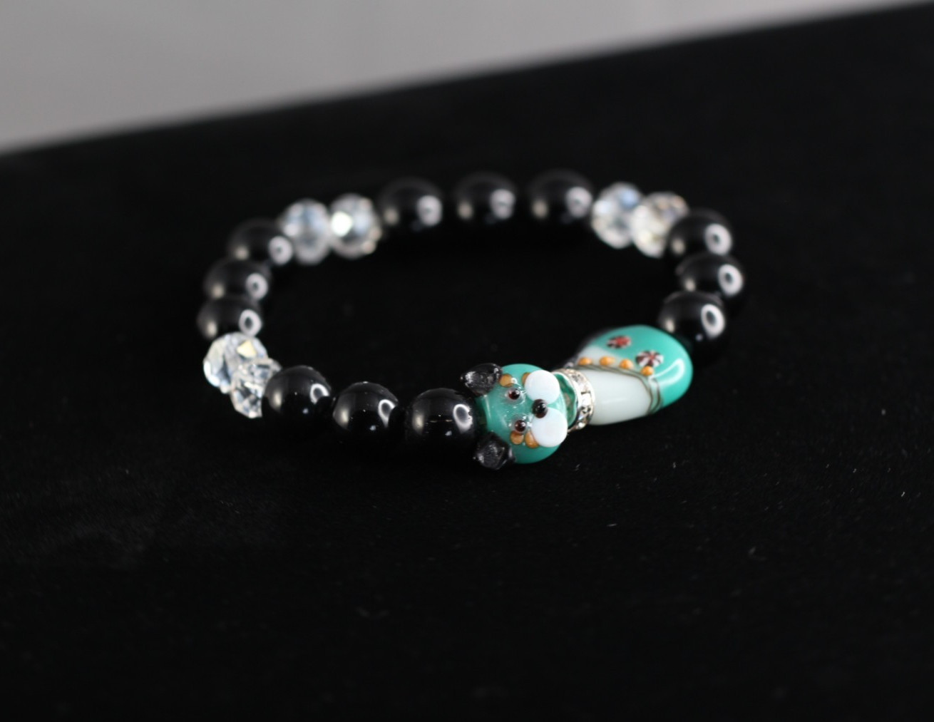 Cat Bracelet Lampwork 6.5 inch Elastic Glass Beads Black Onyx and Crystal Kitten