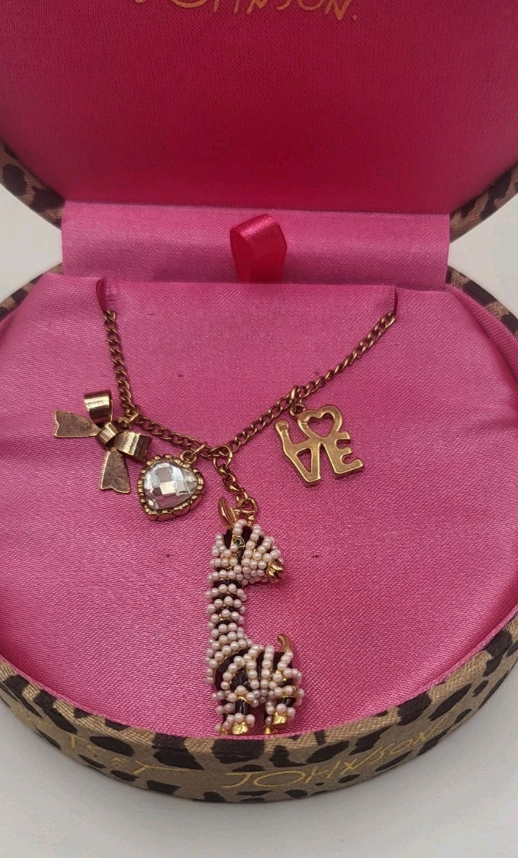 RARE Betsey Johnson Beaded Llama Love Crystal Heart Bows Necklace Satin Box NWT
