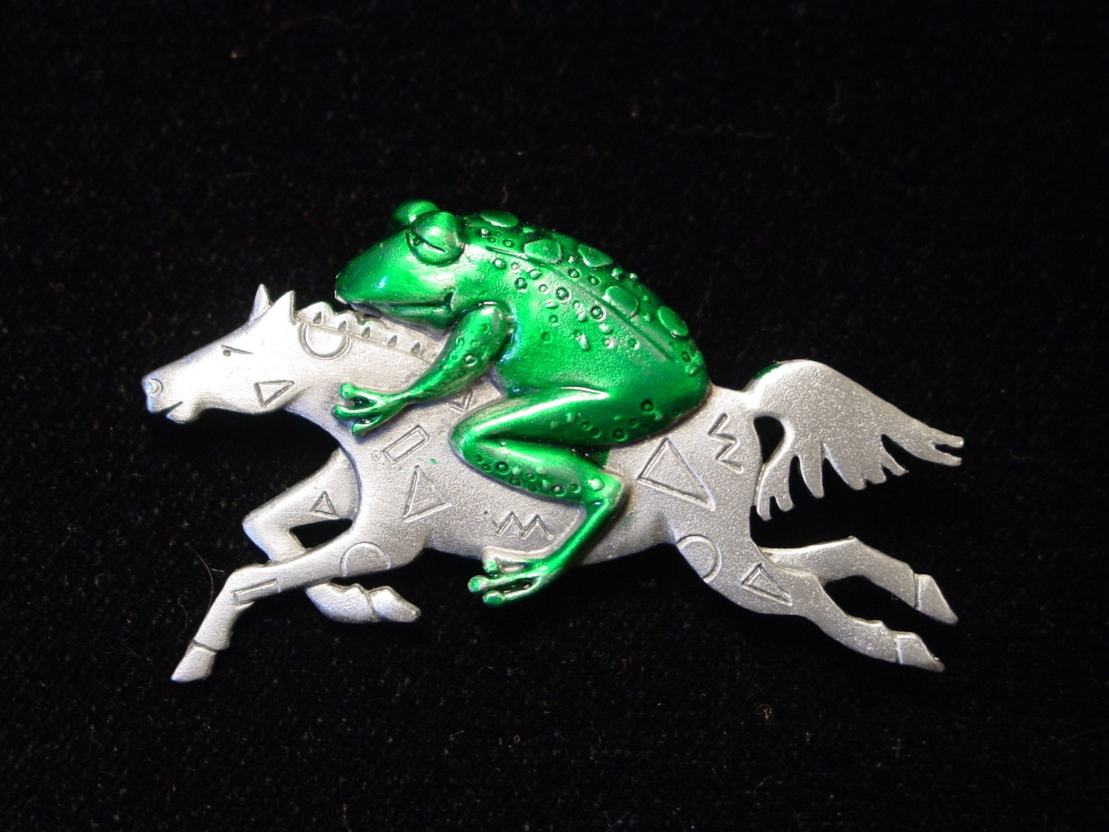 “JJ” Jonette Jewelry Silver Pewter ‘FROG & Horse in the WIND’ Pin