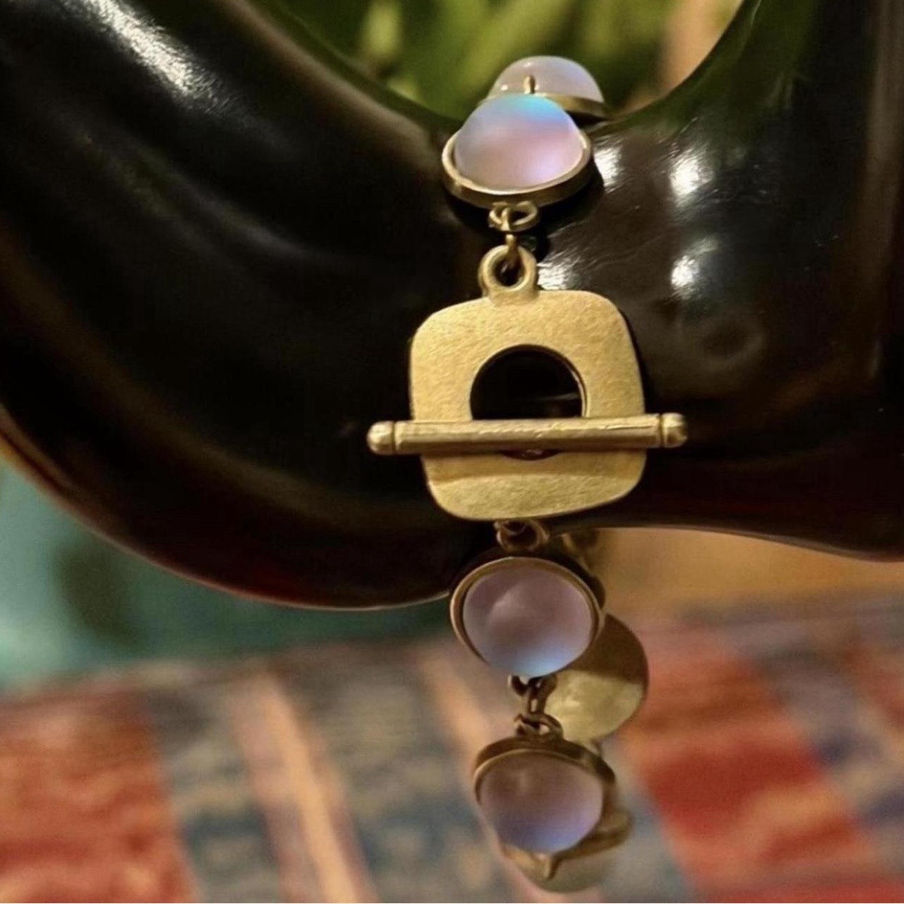 Iridescent Blue Purple “Mood Stone” Glass Bracelet w/Brass Toggle Clasp ✨💎🔮