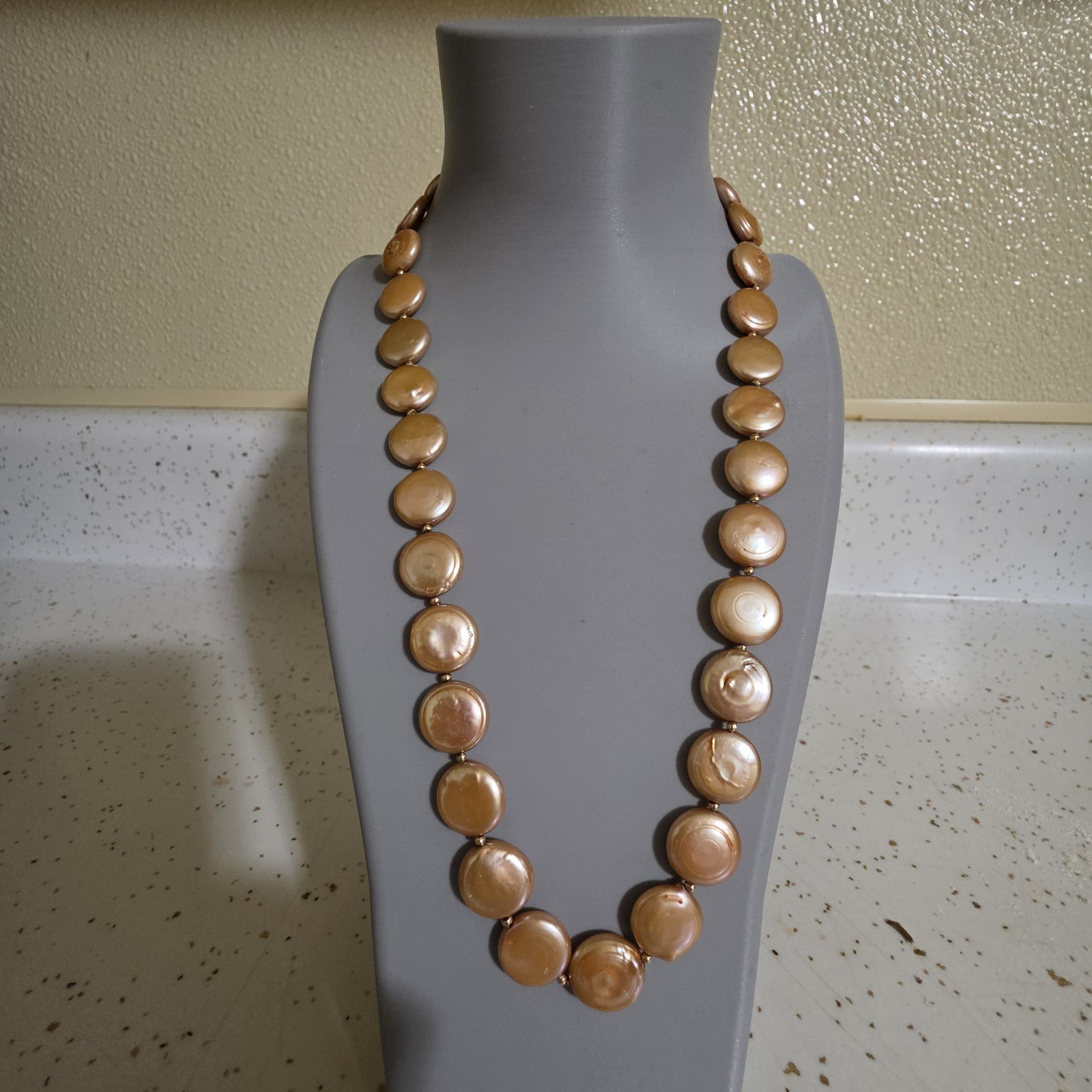 vintage 19in 14k/ freshwater coin pearl necklace