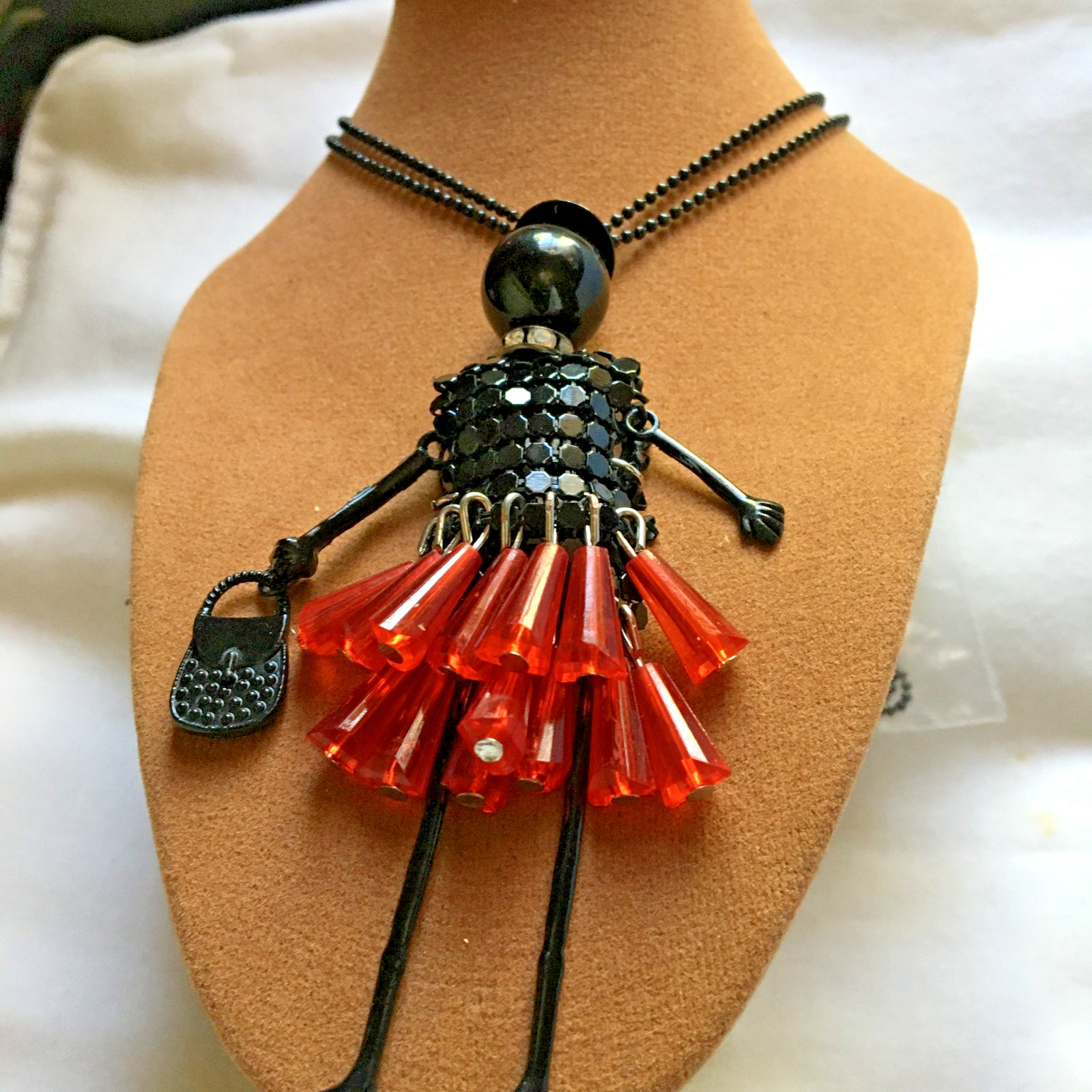 Beaded DOLL 3-1/2″ Pendant – Red & Black -w/ Moving Arms & Legs + 26″ chain
