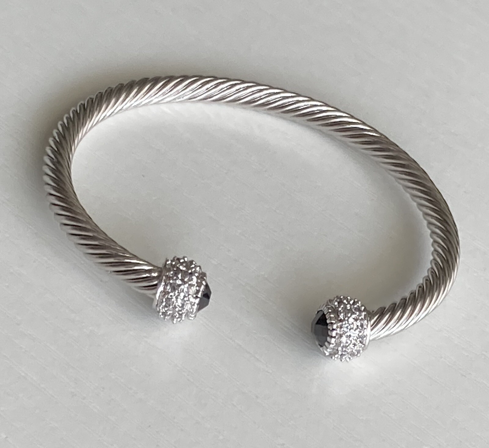 Silver Tone Twisted Cable Cuff Bracelet Clear & Jet Black Crystals 7.25in 20.6g