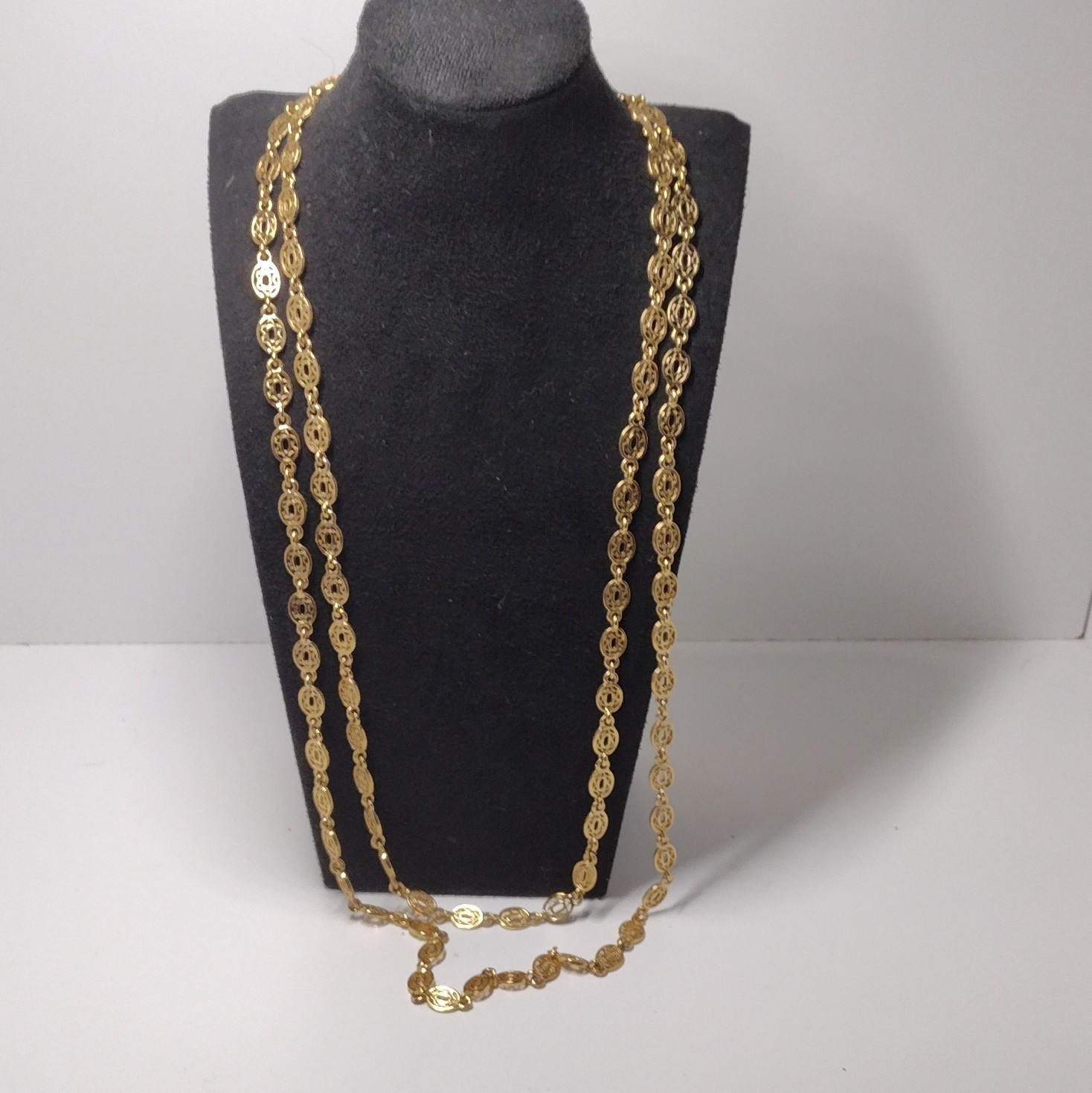 Gold Tone Oval Link Chain Necklace 27in Adjustable Spring Ring Clasp No Stone