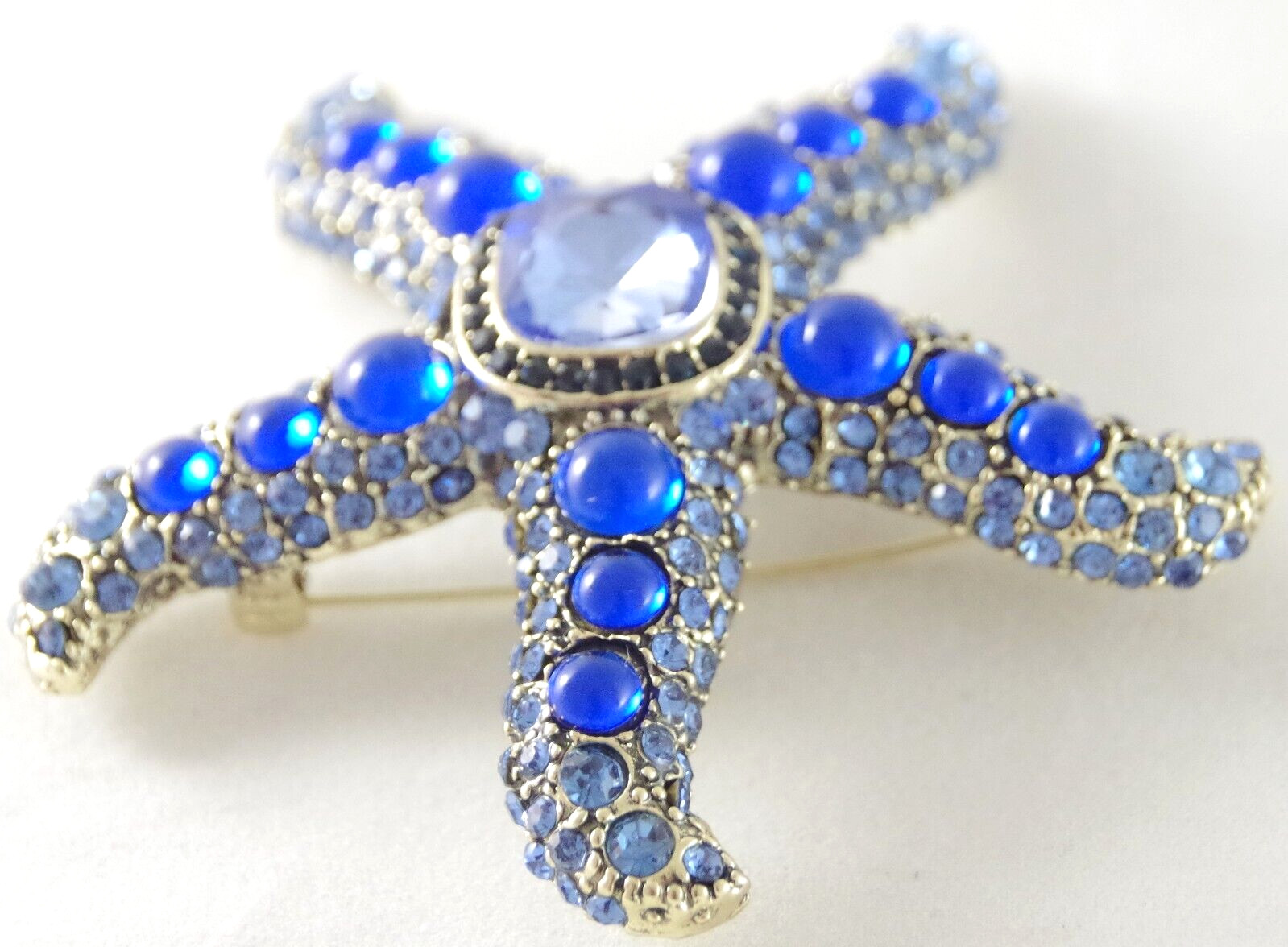 BIG UNSIGNED KENNETH JAY LANE INSPIRED BLUE RHINESTONE GLASS CAB STARFISH BROOCH