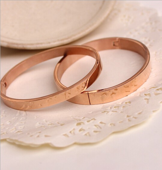 18K Rose Gold Filled Women’s Classic Plain Band Solid Bangle Bracelet Stunning