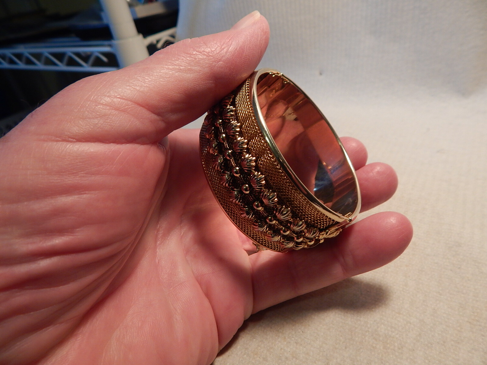 VTG 1950S 60S GOLD TONE CUFF BRACELET 11/4 WIDE MESH BASE RAISED DESIGN NO MARK
