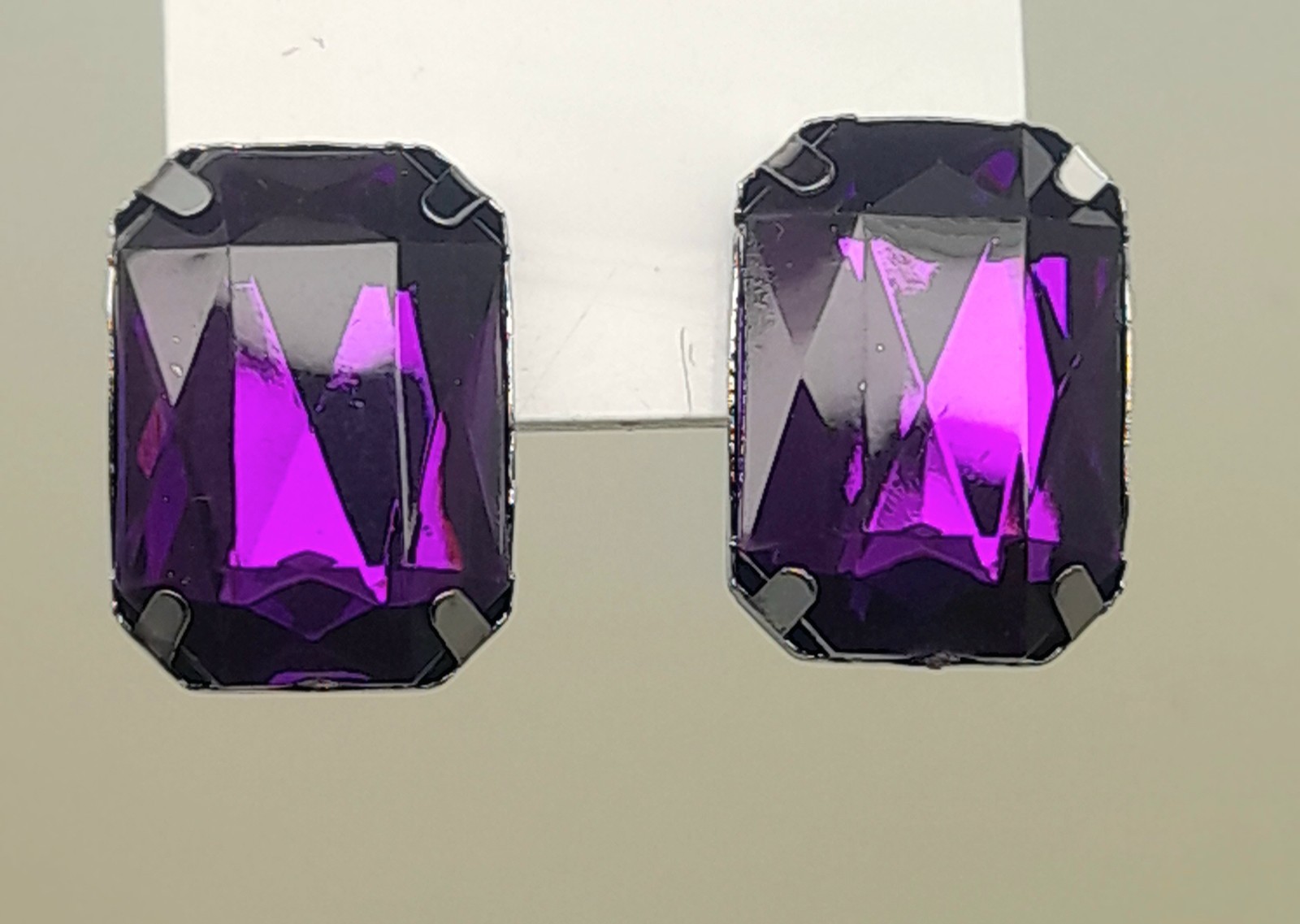E567 light weight purple rectangle shape faux glass stud post fashion earrings