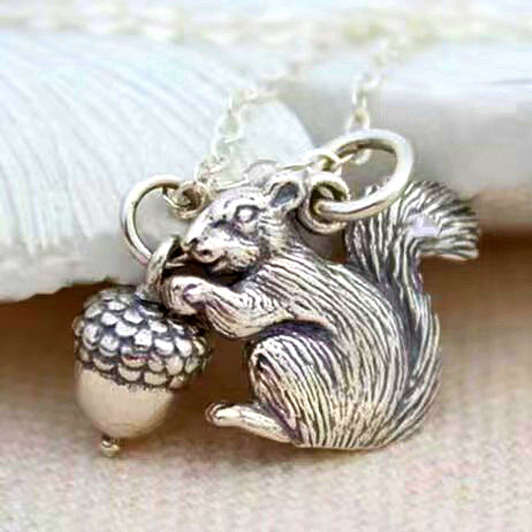 Elegant 925 Sterling Silver Squirrel Pine Cone Fashion Charms Pendant Necklace