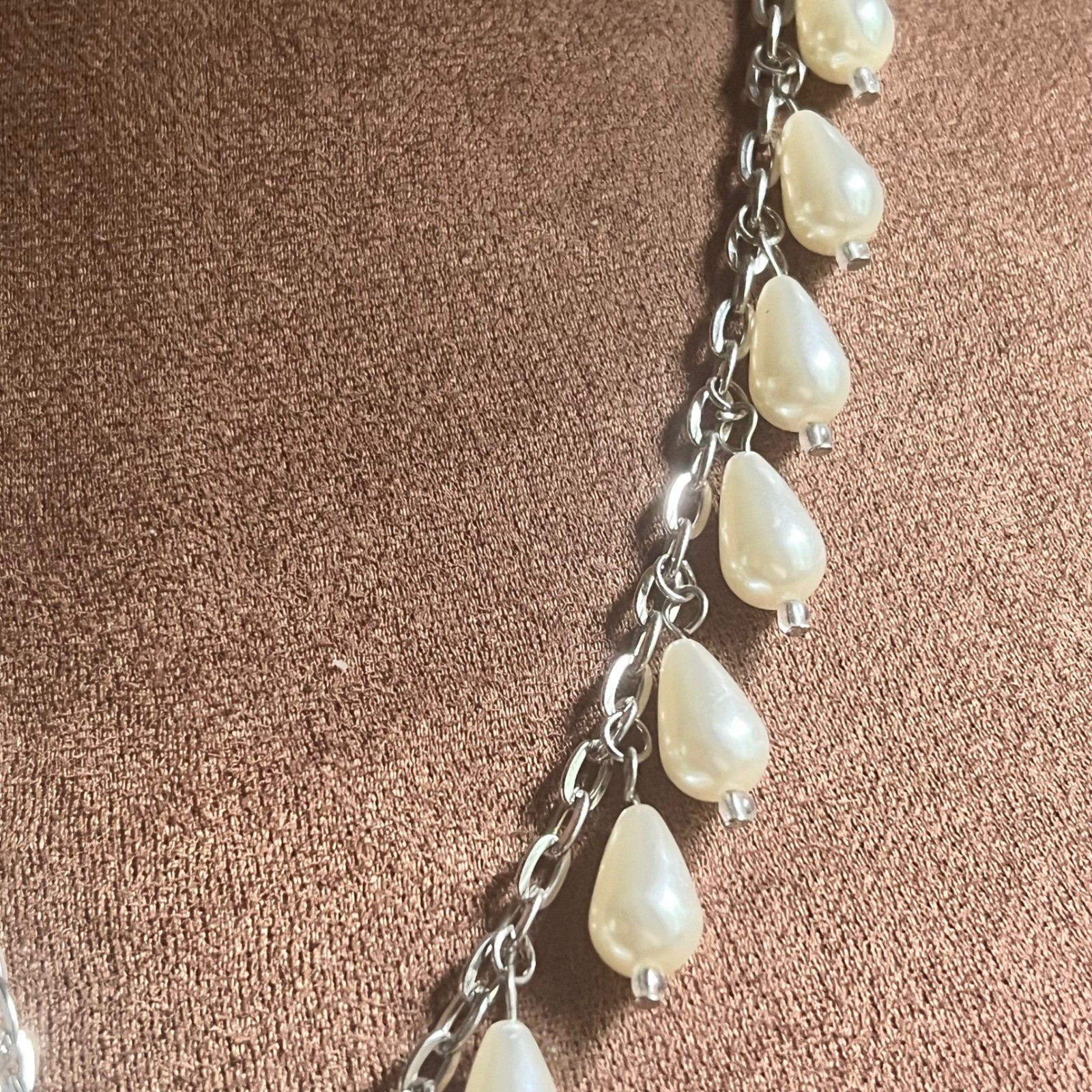 Simply Vera Wang Faux Pearl Teardrop Y-Necklace Silver Tone 24-27 Inch Coquette