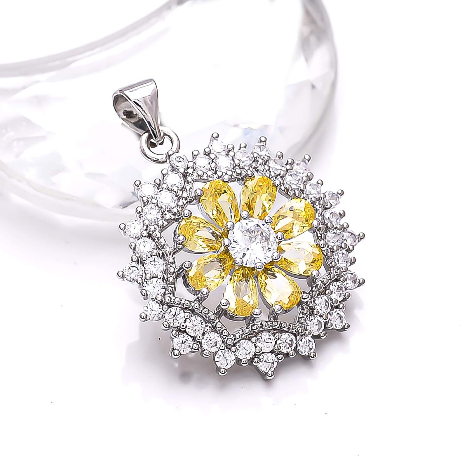 Yellow Sapphire Simulated & CZ Gemstone 925 Silver Flower Pendant 1.00″ P7