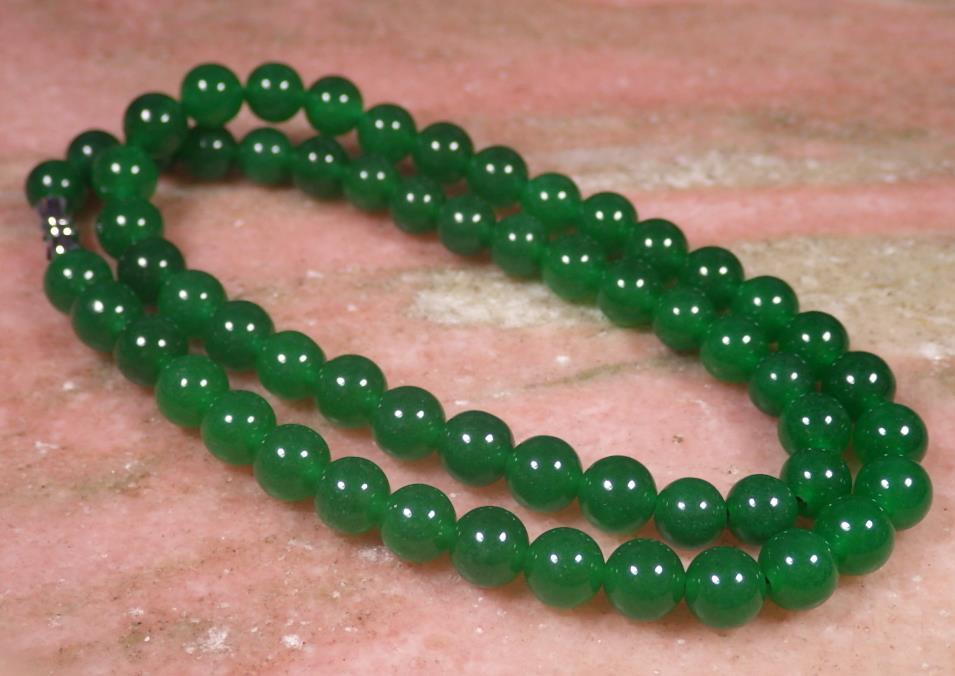 CHINESE Icy Green JADE Bead Beads Necklace 8 mm 284843 ** 17 inches **