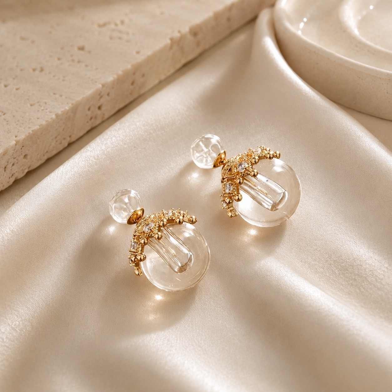 Anthropologie Crown Lucite Earrings Clear Sphere Ball Gold Boho Retro Front Back
