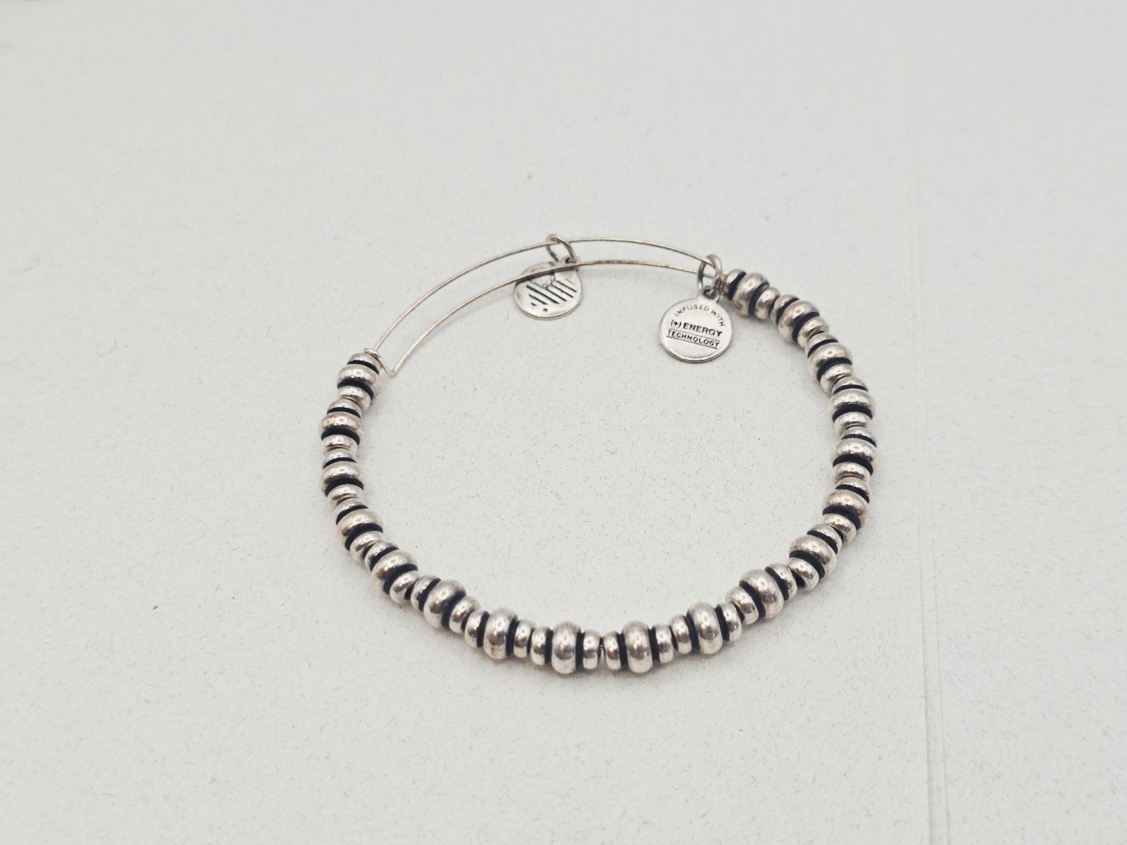 ALEX & ANI “Classic Nile ” Metal Beaded Round Silver Charm Bracelet ⭐️✨️🎁