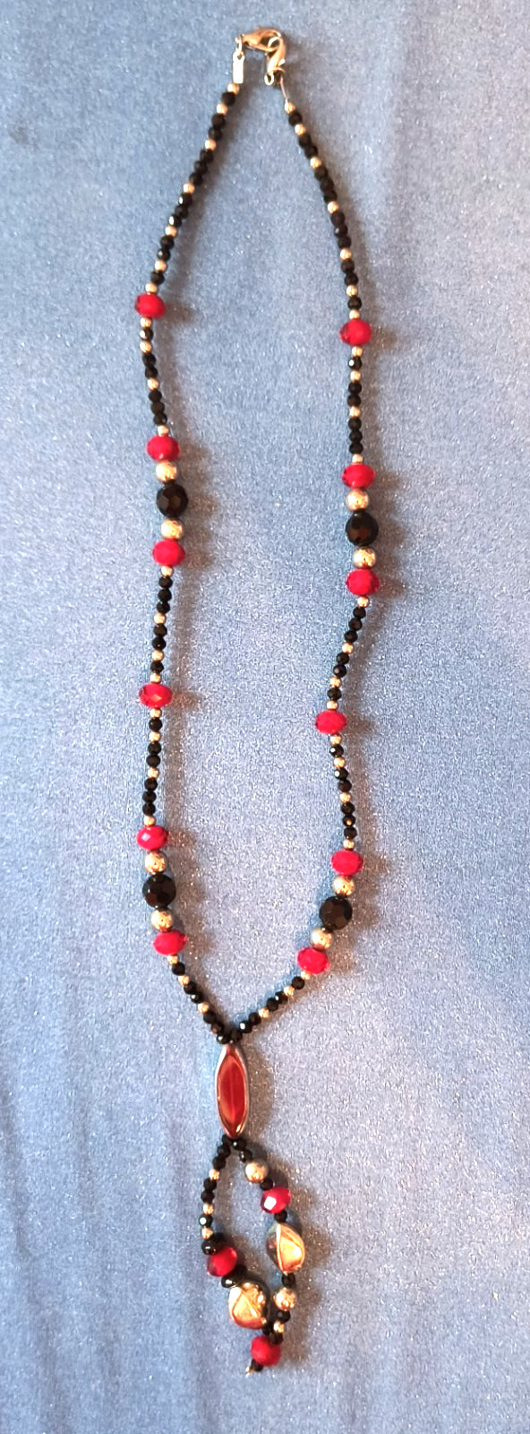 Red Black Silver Color Beaded Necklace 32″ Casual Wear Lobster Closure