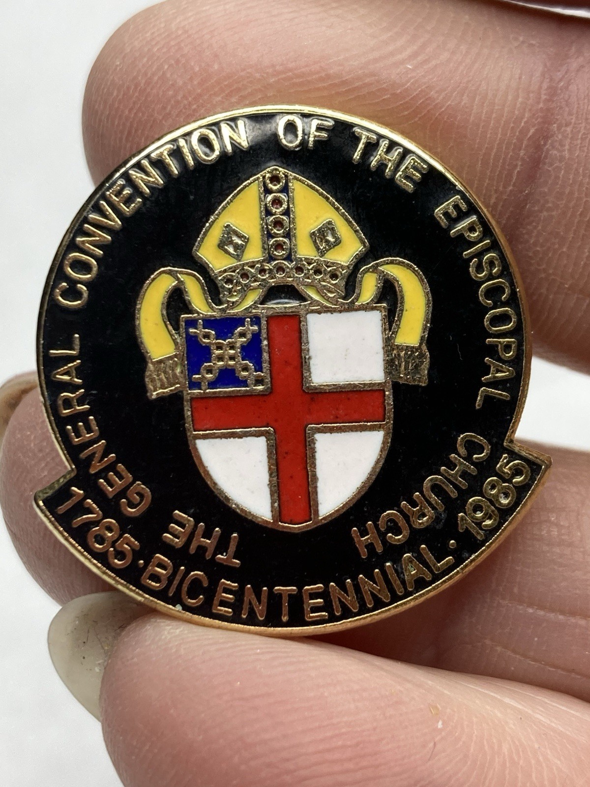 The General Convention Of Episcopal Church Lapel Pin Hat Jacket Vest K523