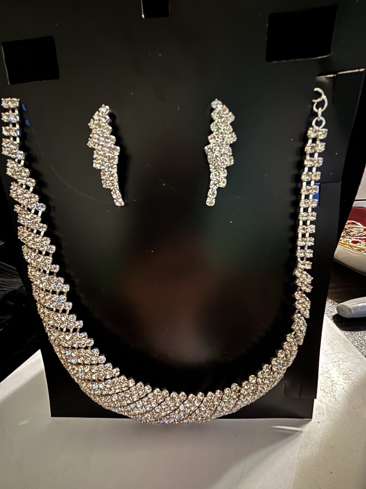 New Silver Tone Clear Crystal Rhinestone Set Great for A Special Occasion