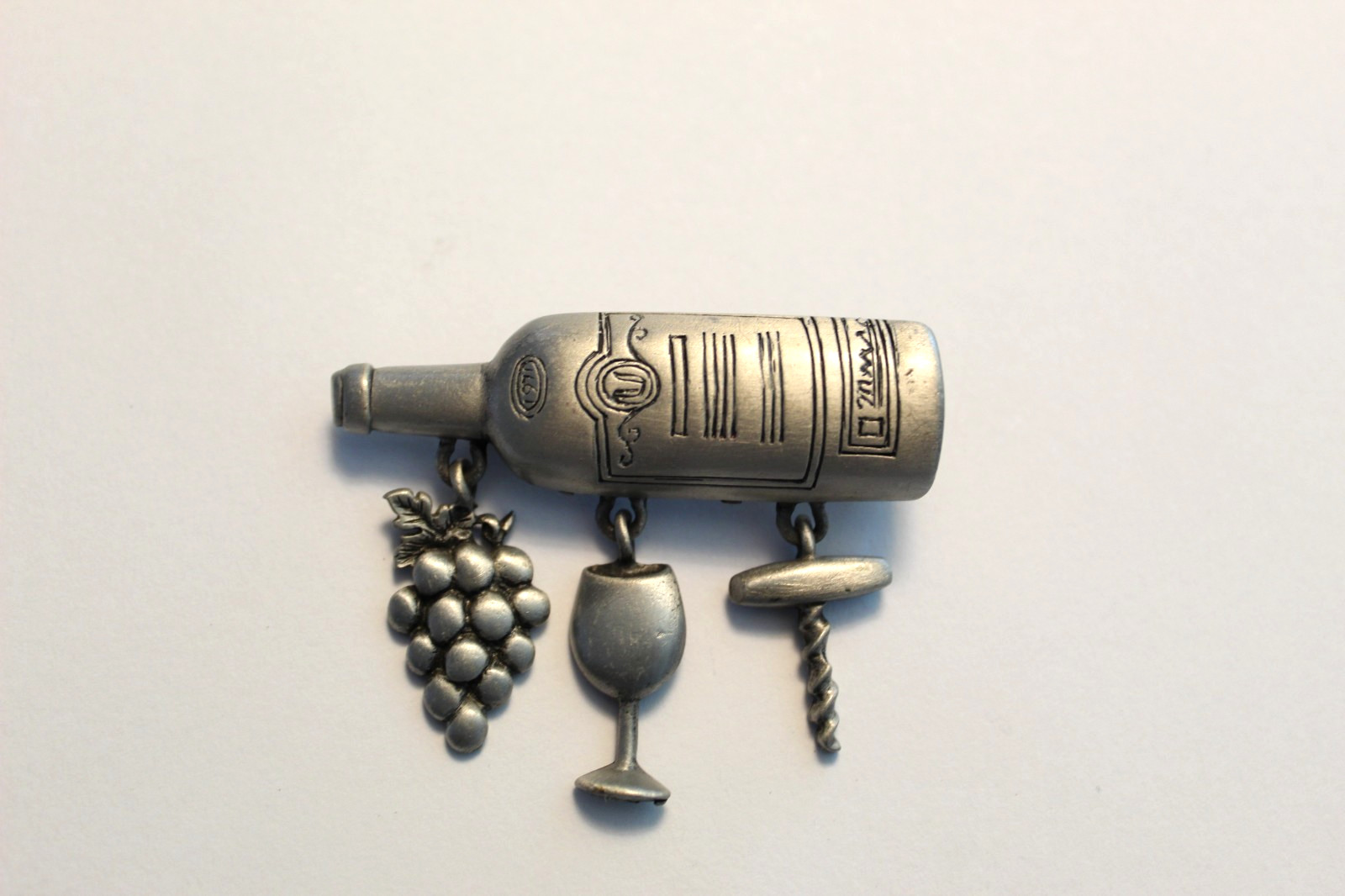 JJ Wine Bottle Brooch 3 Dangles Grapes Glass Corkscrew 2″ Silver Tone