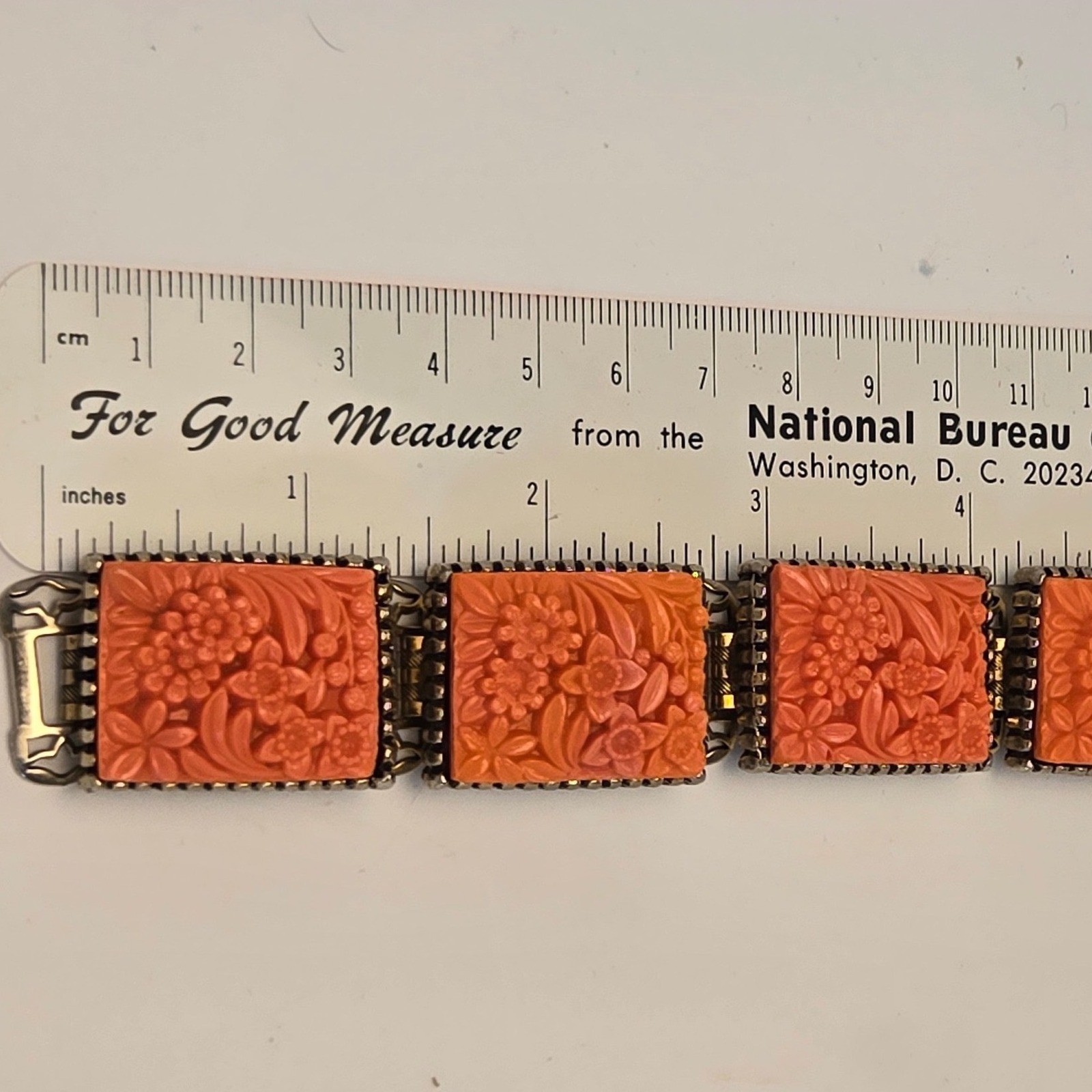 Carved Floral Link Bracelet Womens 7.25in Orange Excellent Faux Cinnabar