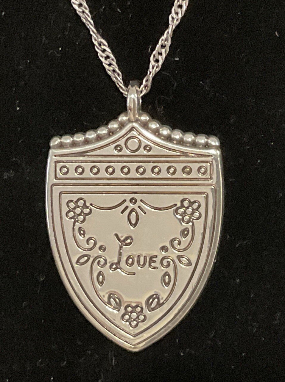NWT SO SPARKLY! BRIGHTON MEDAILLE SHIELD LOVE CHARM PENDANT NECKLACE MSRP $58