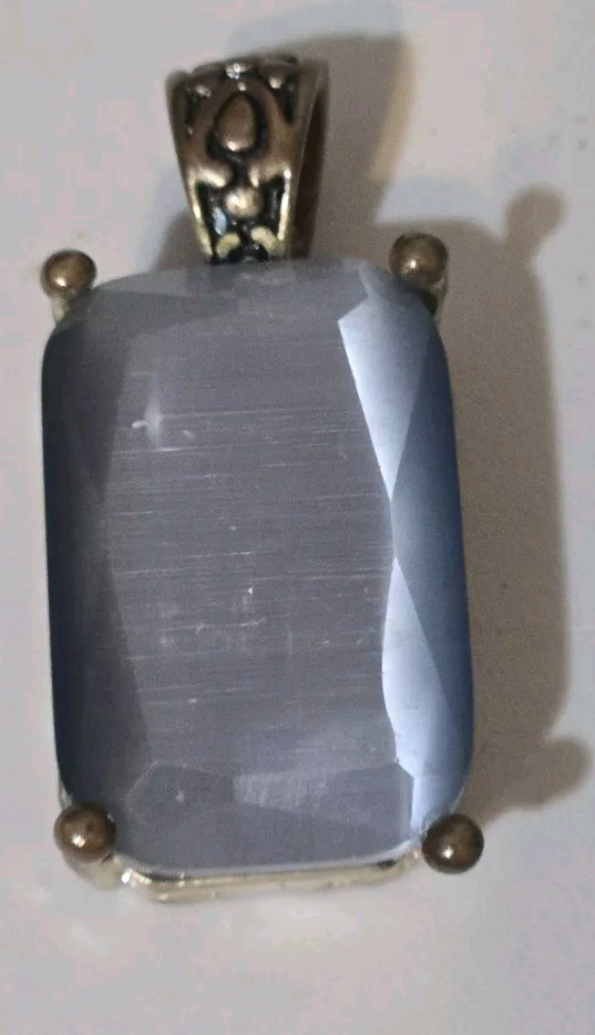 Pendant Gray Beveled Large Glass Stone Silver Tone Jewelry Metal Style Jewelry