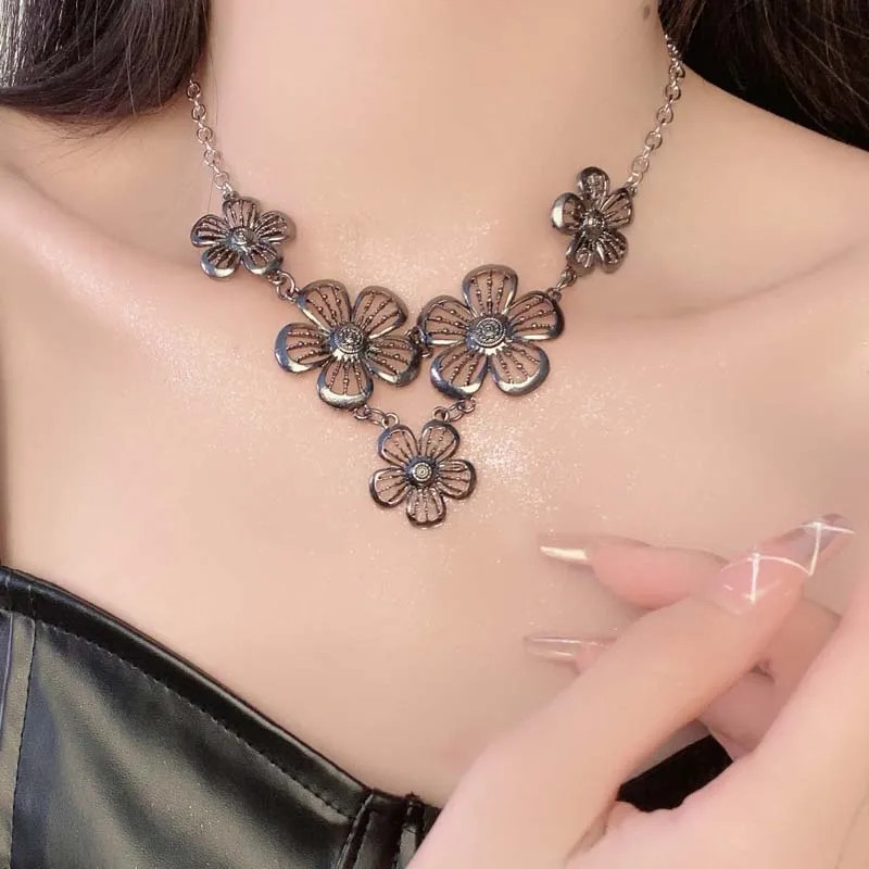 Bohemian Metal Hollow Flower Necklaces for Women Punk Hip Hop Patchwork Flowers