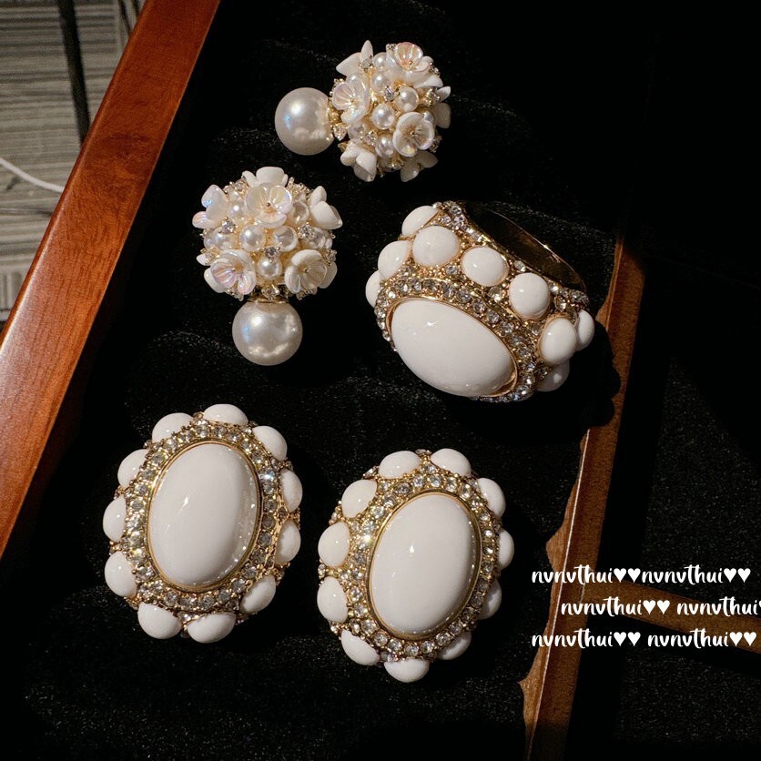 Sotheby’s Cream Egg Flower Gemstone Vintage Gold Cream Rose Zircon Earrings