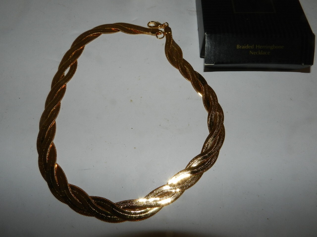 AVON Necklace Gold Tone Twisted Herringbone Chain SIGNED Statement Piece NOS
