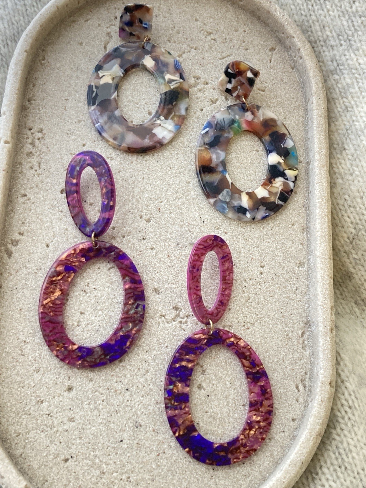 Retro Resin Dangle Earrings Set Of 2 80’s Style Open Oval Acrylic Statement