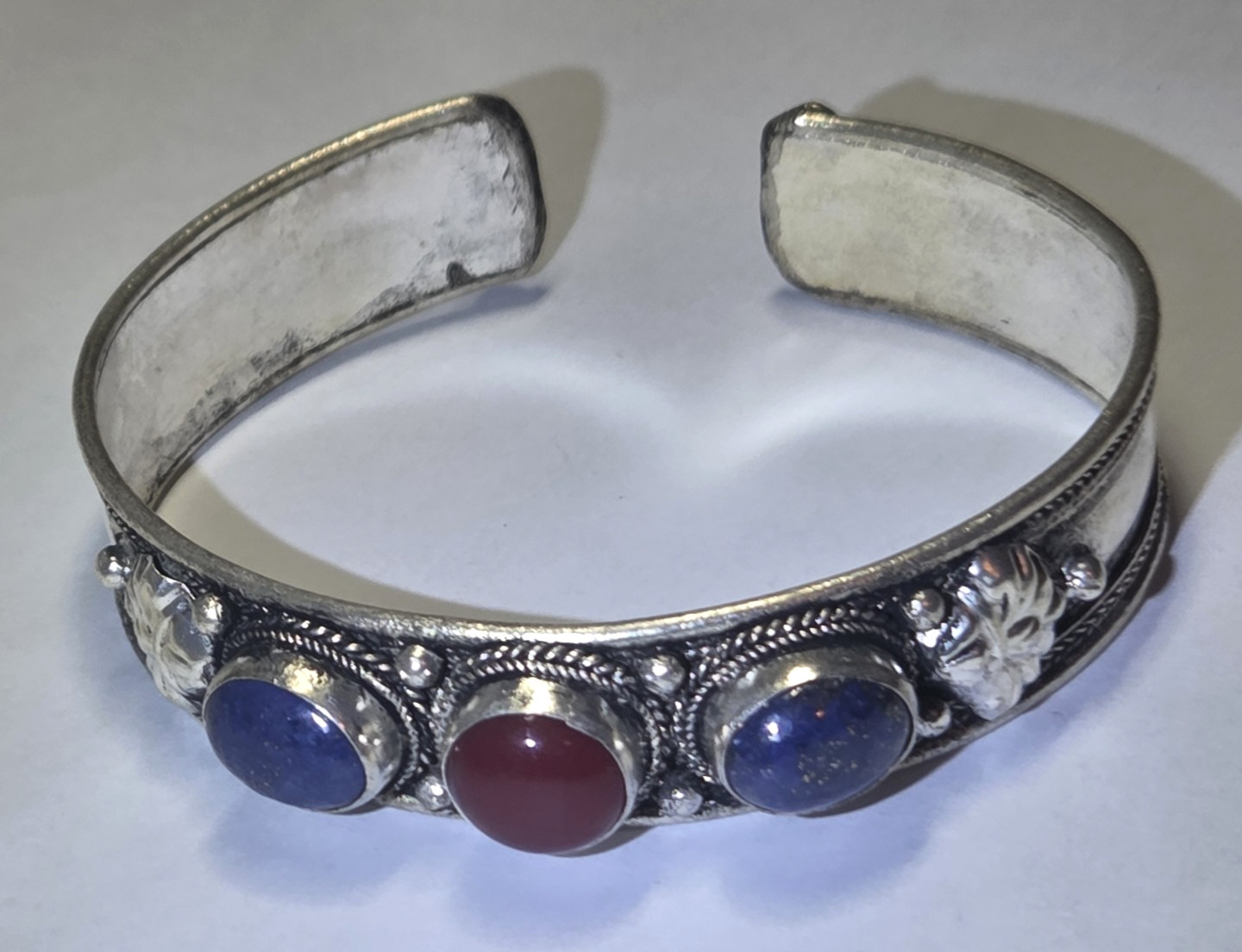Vtg Silver Tone Southwest Style Open Cuff Bracelet Turquoise & Red Stones 7.5″