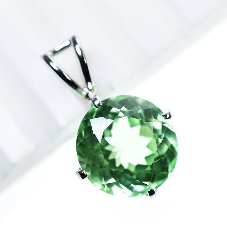 Natural Green Sapphire Pendant 27.65 Ct 925 Sterling Silver Gift Her