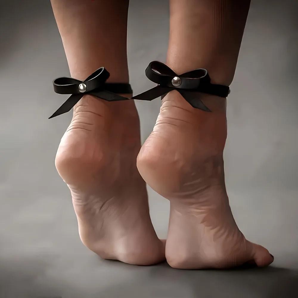 2pcs Fashion Bowknot Anklets Pu Leather Ankle Cuffs with Silver Studs for Women