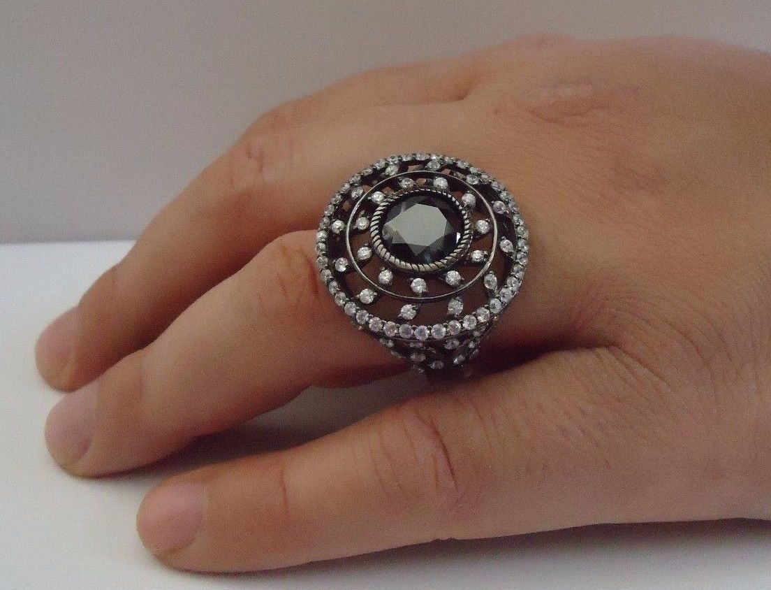 VINTAGE DESIGN RING W/ 5.50 CT BLK/WHT LAB STONES / SZ 7,8,9 / STERLING SILVER
