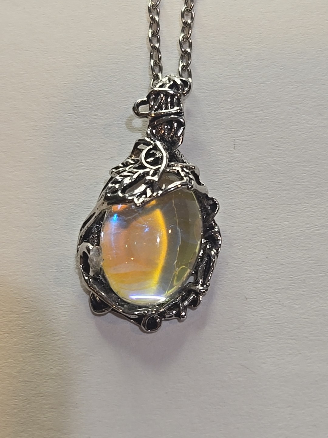 Silver Plated Alloy Moonstone Pendant With Leaf Design Necklace