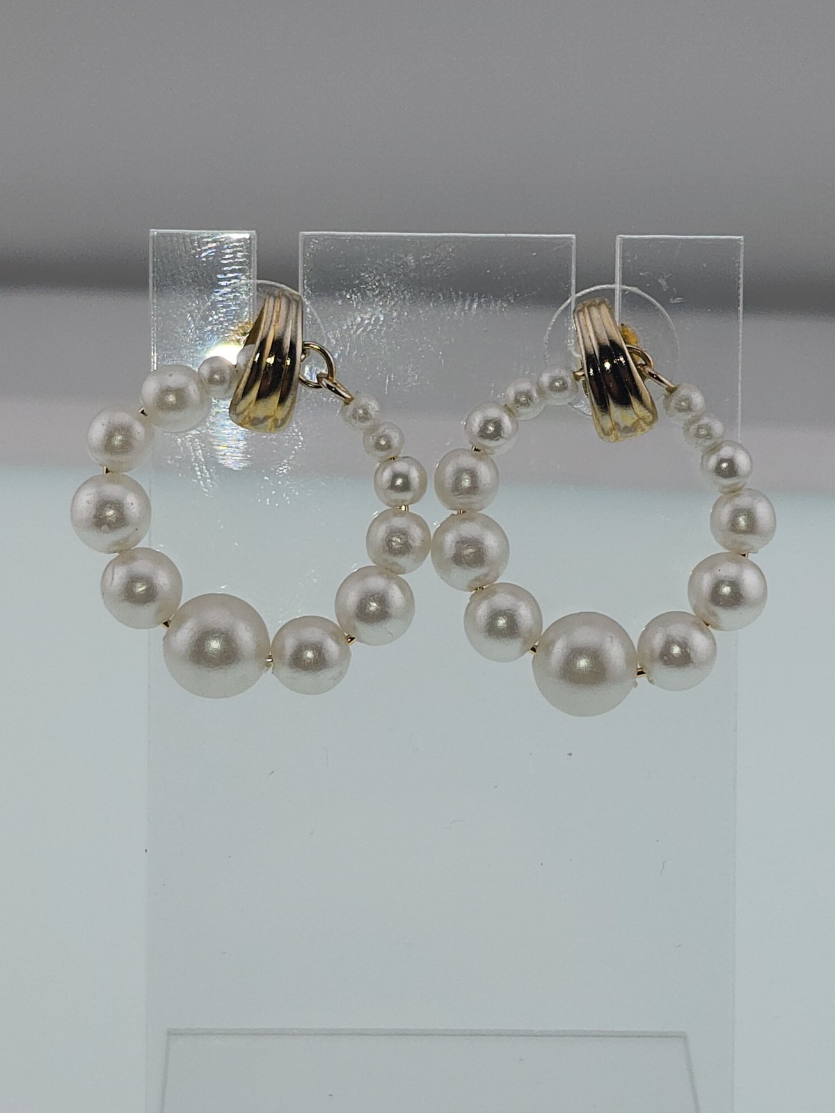 Gold Tone Faux Pearl Round Beaded Hoop Post Back Earrings