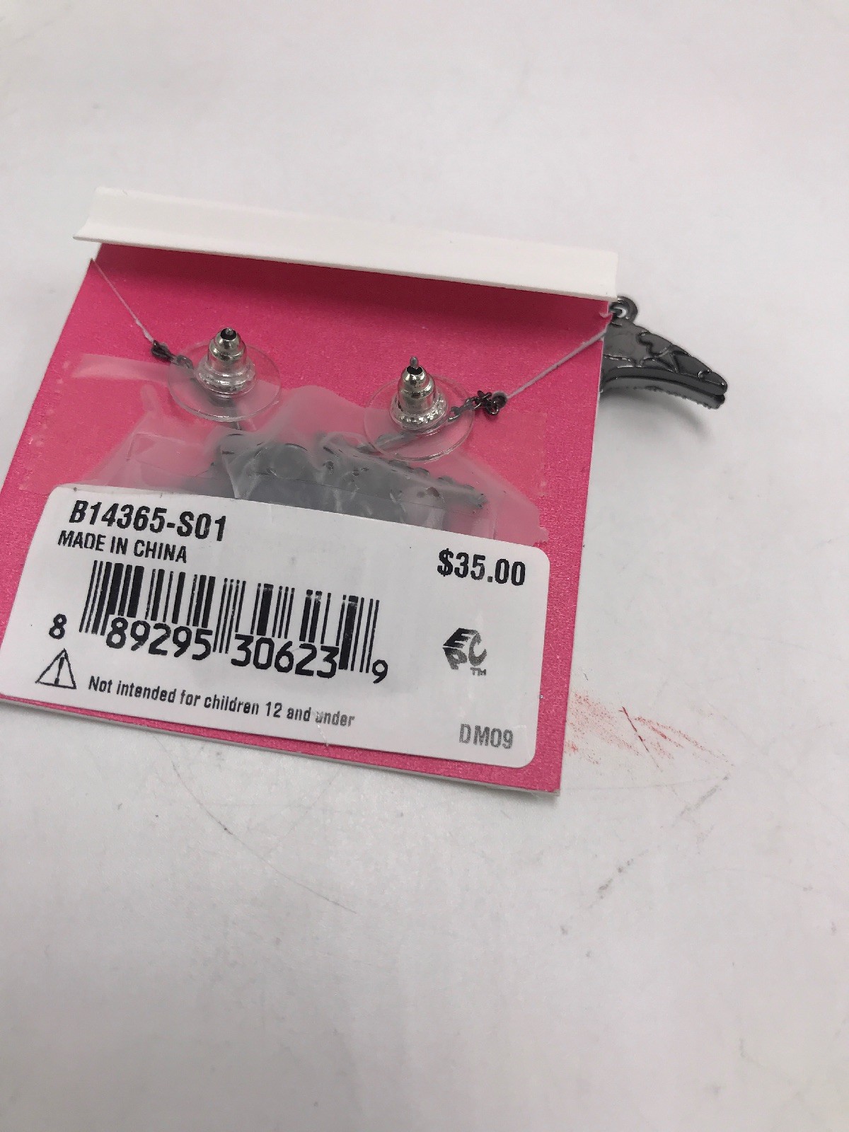 $35 Betsey Johnson DARK MAGIC Bat stud earrings & pendant set K1RE