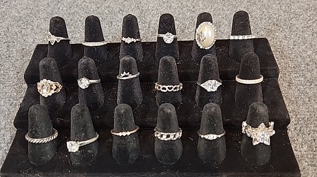 Jewelry 18 Silver Tone French Theme Rings Adjusts Sized #261 See Description