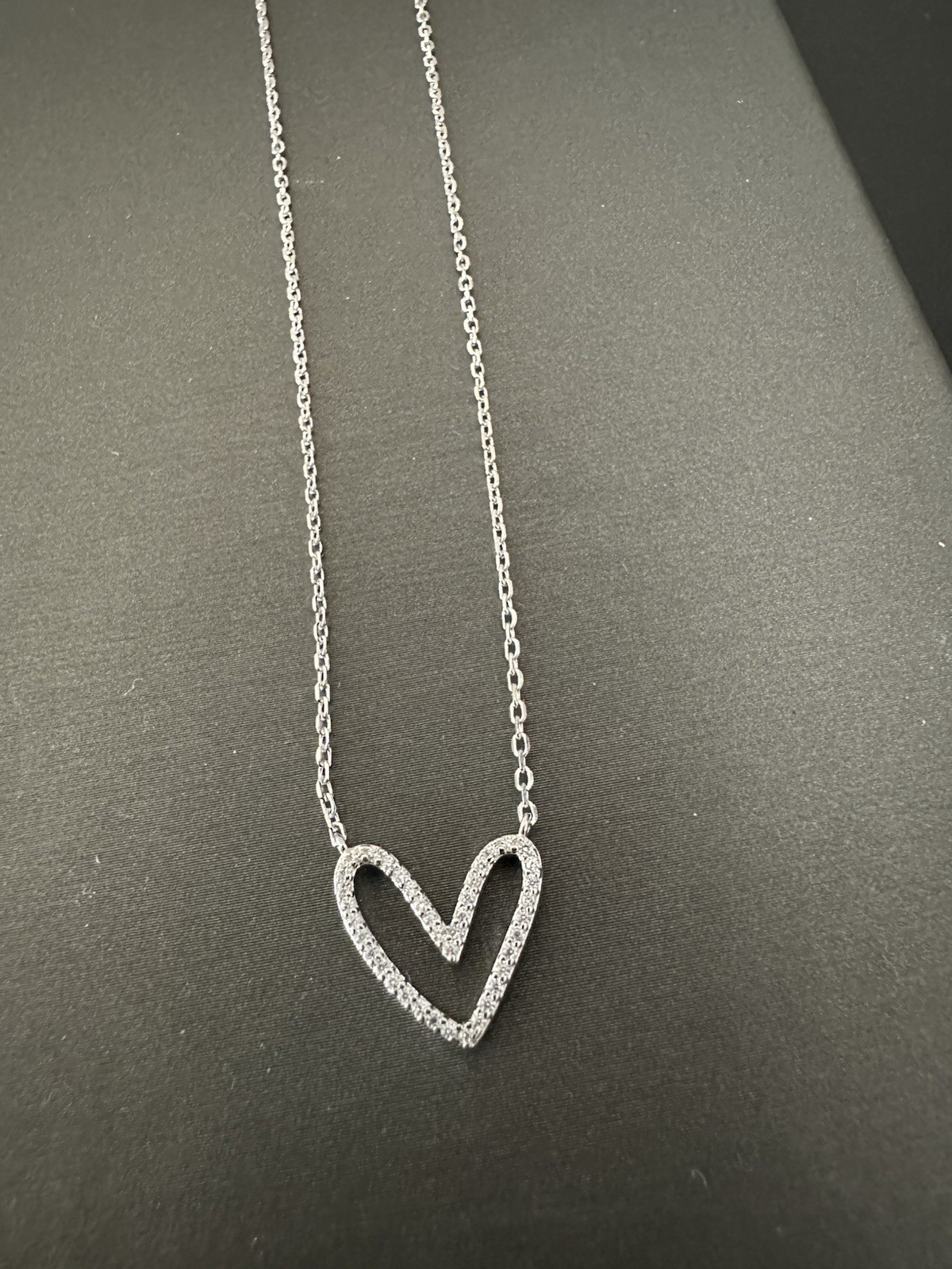 New Rachael Zoe 925 Sterling Silver & CZ Heart Necklace – Mother’s Day Special