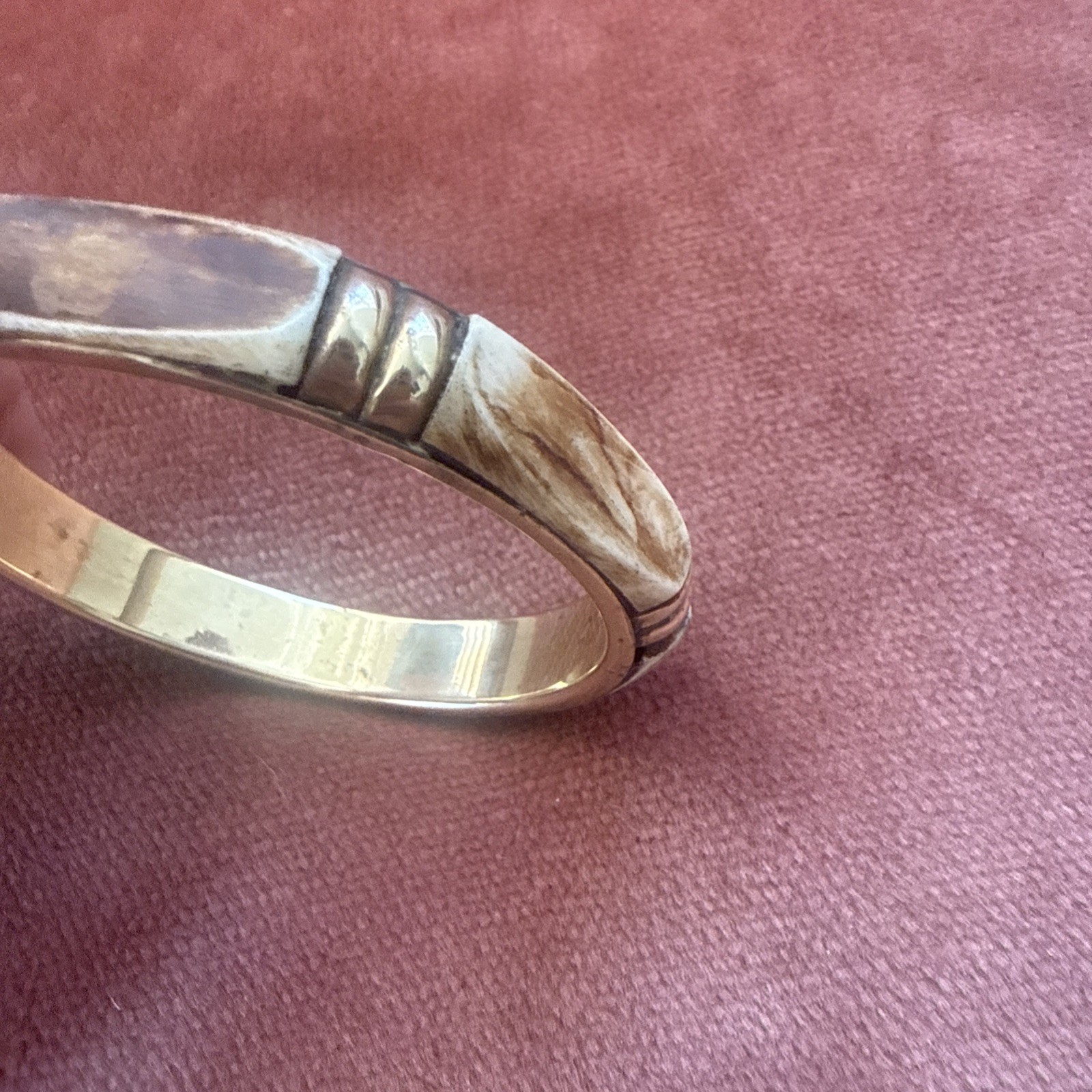 VINTAGE ! REAL BONE & Solid BRASS BANGLE BRACELET GOLD Tone