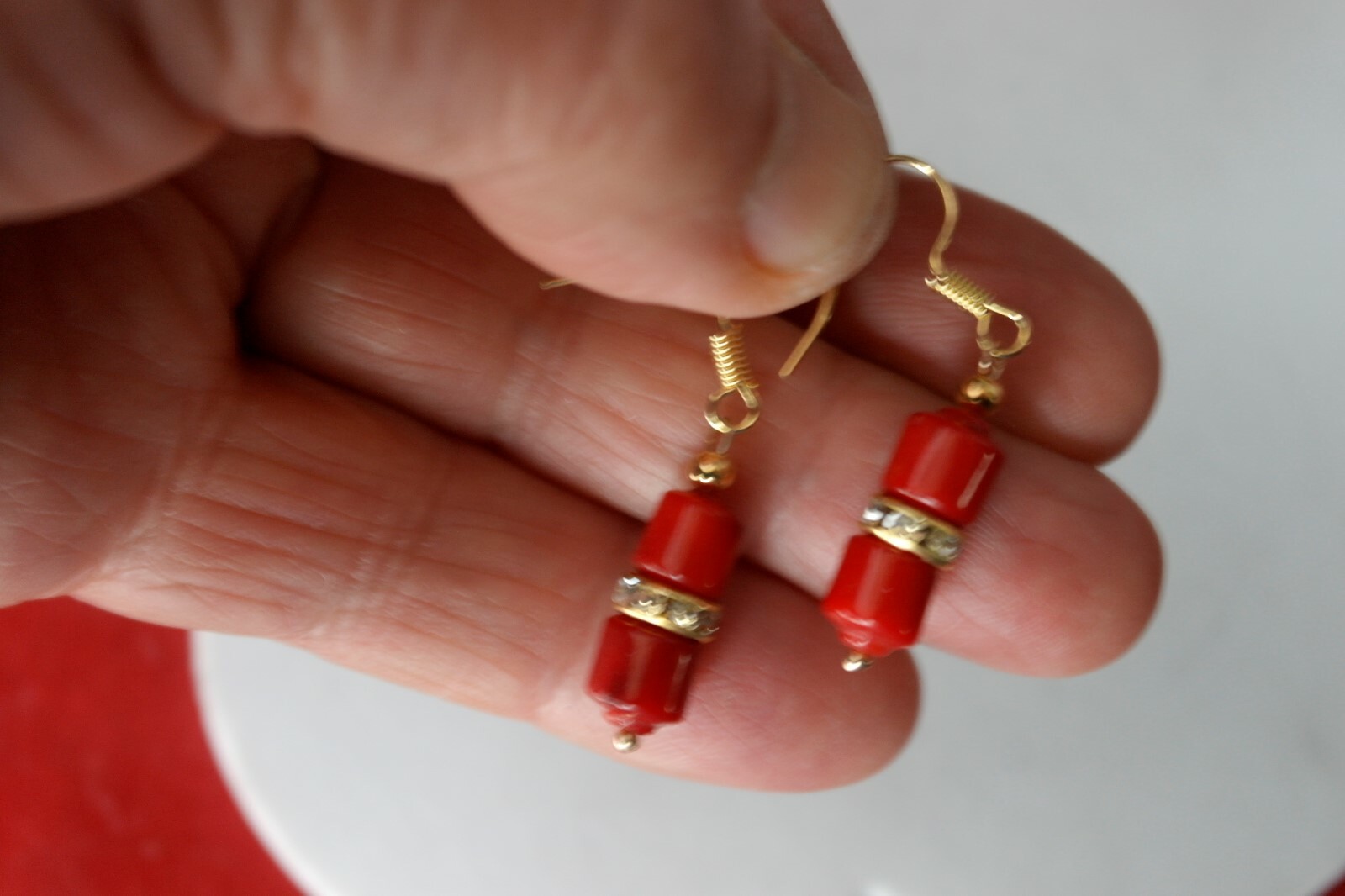 BEAUTIFUL GOLD PLATED EARRING WITH RED AGATE & CZ 3.8 GR 2.5 Cm. LONG + HOOKS