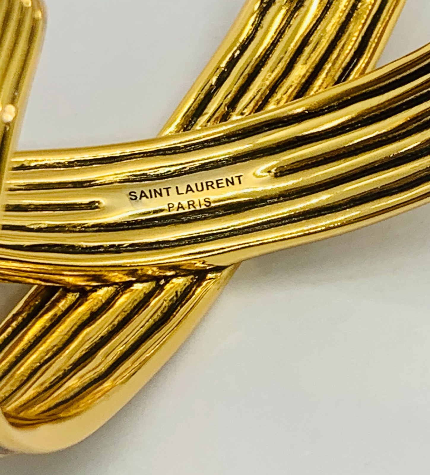 YSL YVES SAINT LAURENT Twisted Infinity Cuff Bracelet – Pre owned / MG6271
